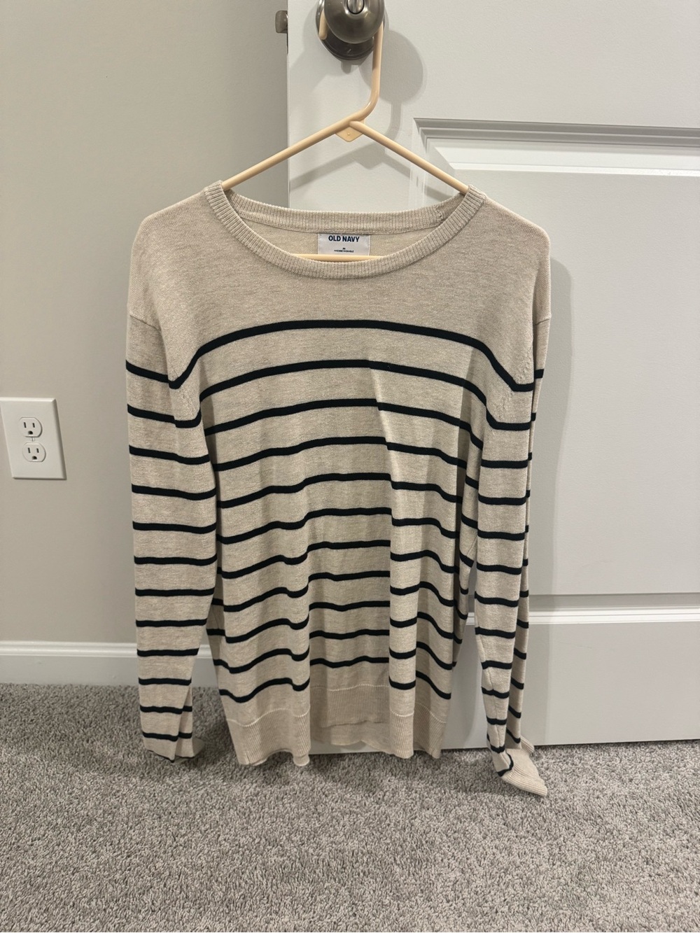 Old Navy Men's Beige and Blue Striped Crewneck Sweater